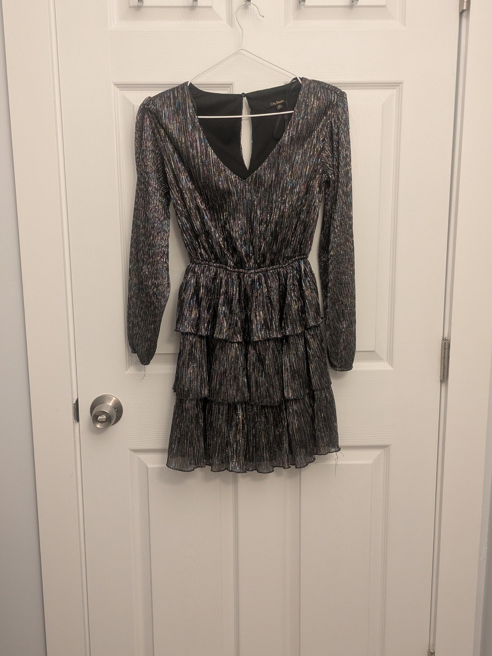 City Studio Metallic Black Multi-Color Long Sleeve Tiered Dress